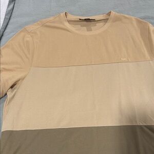 Michael Kors Men's Beige and Olive Colorblock Tee